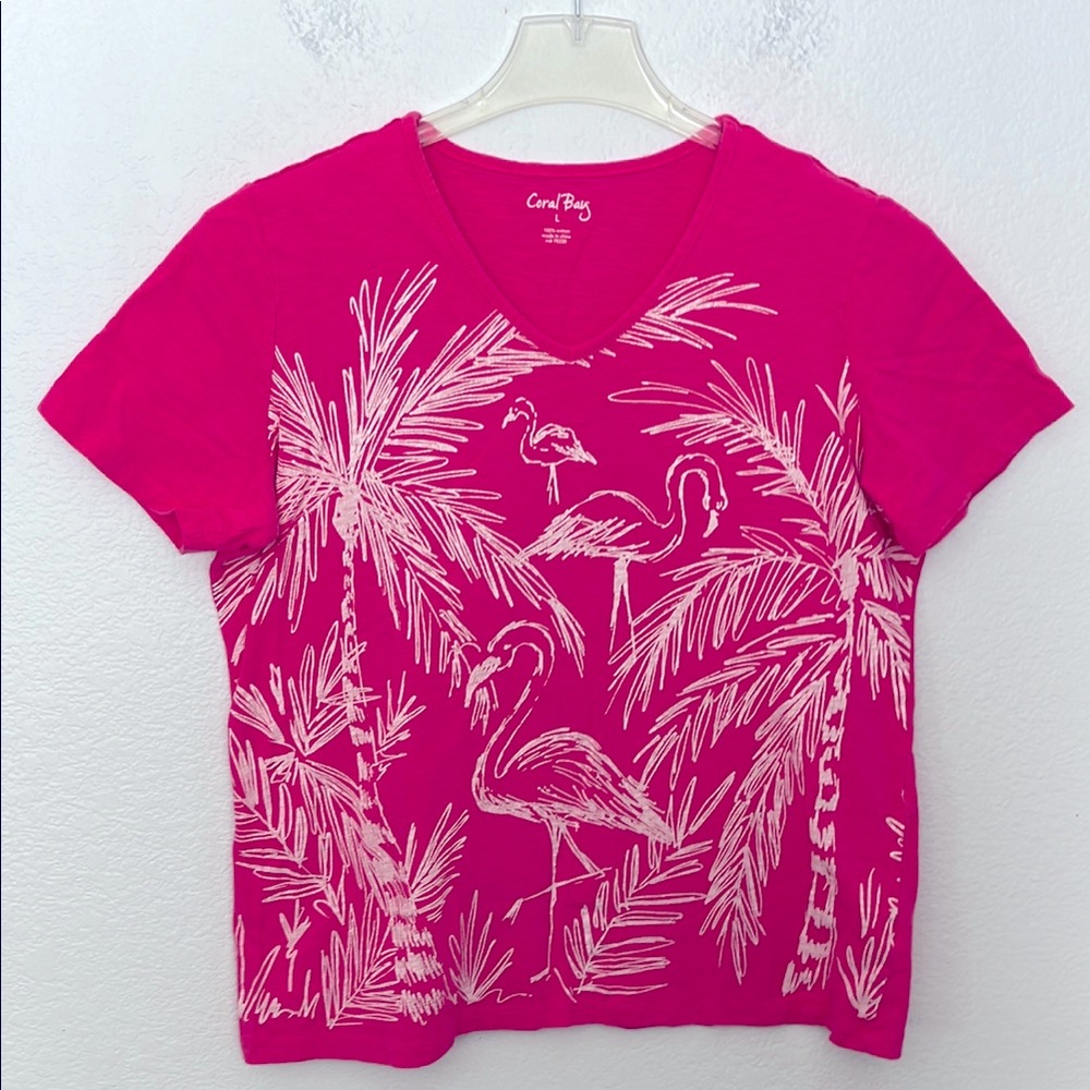 🦩🏝️HOT PINK FLAMINGOS TSHIRT SZ LG 19.5in LENGTH NWOT EXCELLENT CONDITION